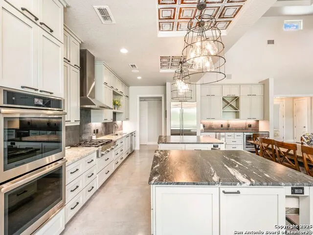497 Cypress Falls Utopia, TX 78884