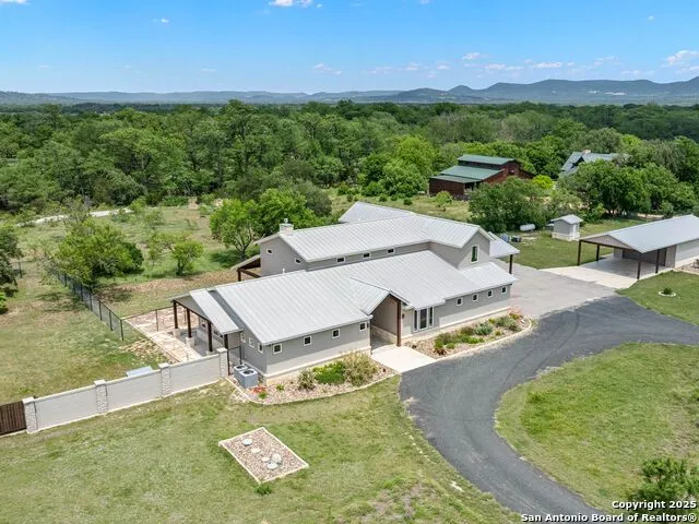 497 Cypress Falls Utopia, TX 78884