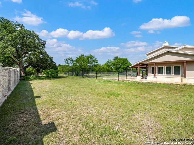 497 Cypress Falls Utopia, TX 78884