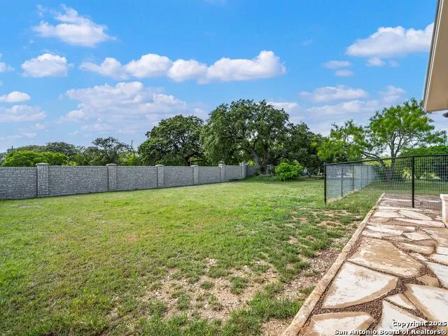 497 Cypress Falls Utopia, TX 78884
