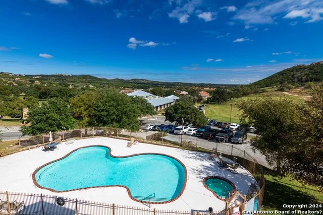 20 Tapatio Dr E #202 Boerne, TX 78006