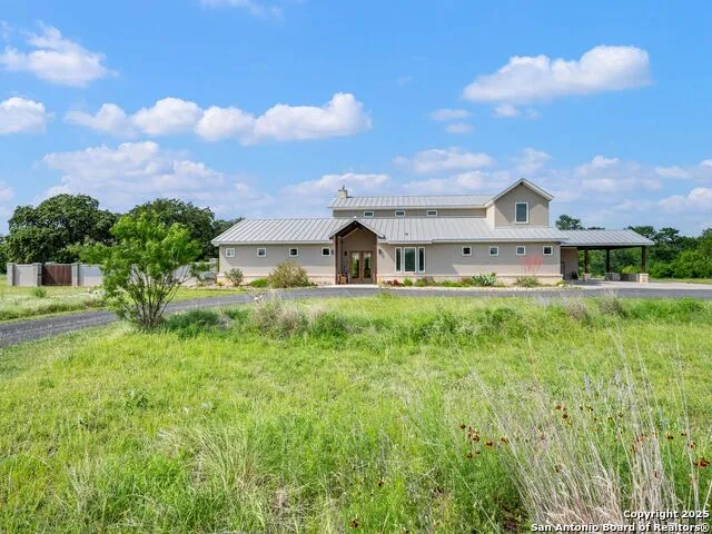 497 Cypress Falls Utopia, TX 78884