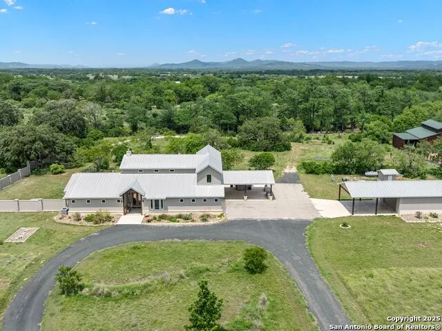 497 Cypress Falls Utopia, TX 78884