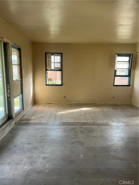 1425 S Del Mar