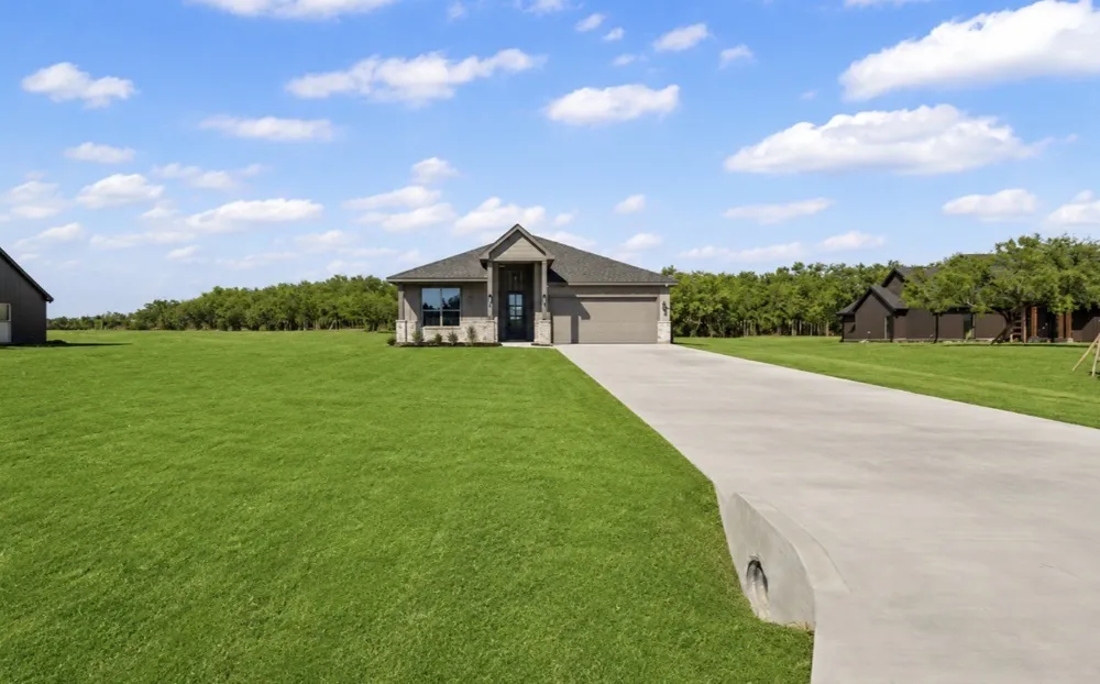 221 Jimmy Lane Millsap, TX 76066