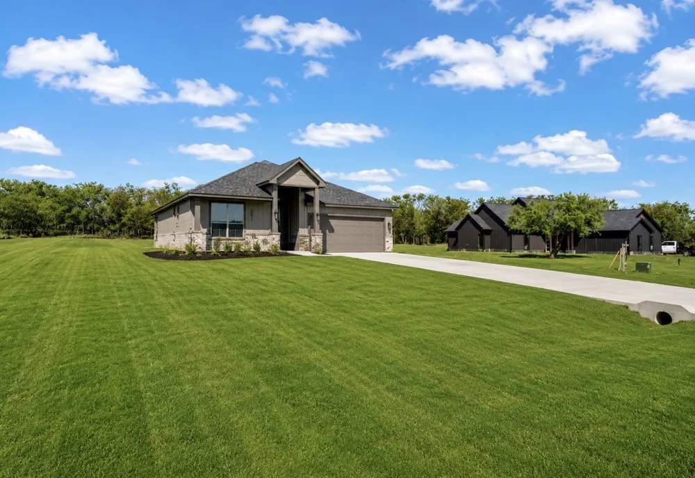 221 Jimmy Lane Millsap, TX 76066
