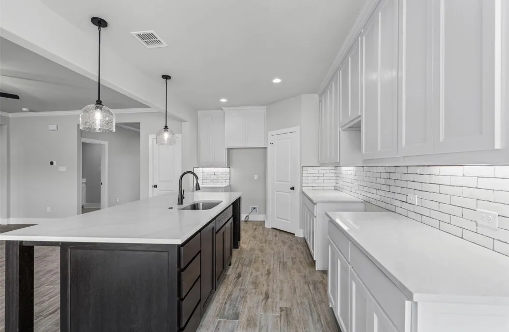 221 Jimmy Lane Millsap, TX 76066