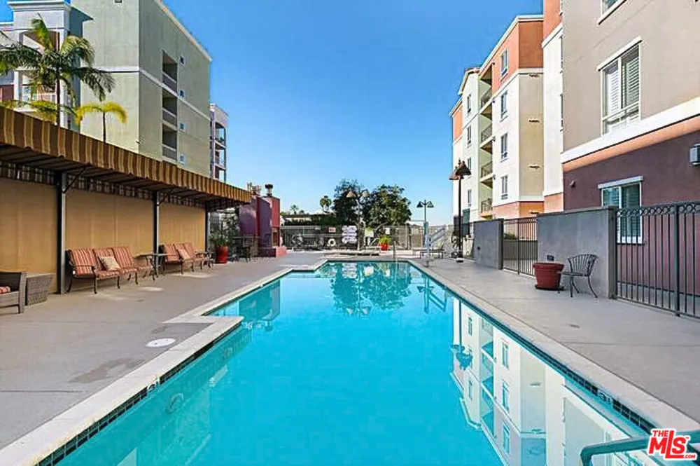 3750 W Santa Rosalia Drive #214 Los Angeles, CA 90008
