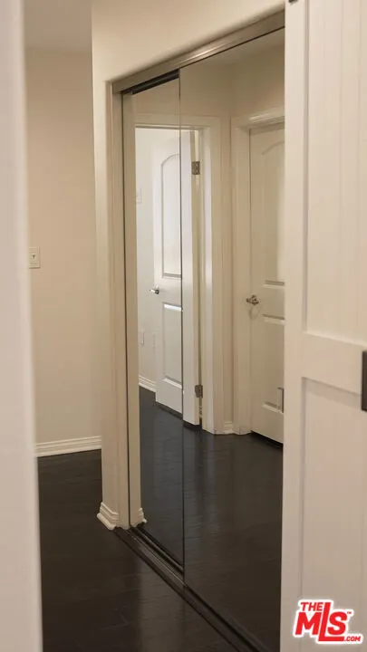 3750 W Santa Rosalia Drive #214 Los Angeles, CA 90008