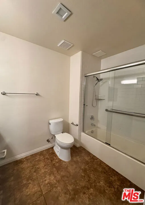 3750 W Santa Rosalia Drive #214 Los Angeles, CA 90008