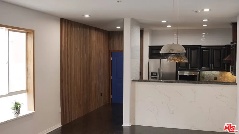 3750 W Santa Rosalia Drive #214 Los Angeles, CA 90008