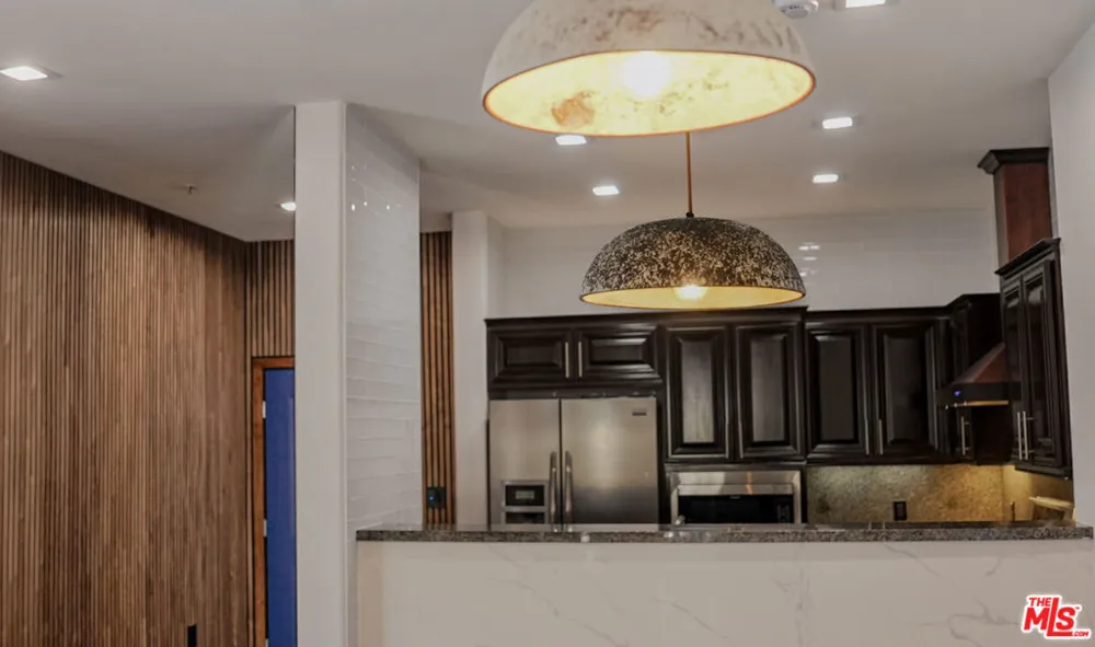 3750 W Santa Rosalia Drive #214 Los Angeles, CA 90008