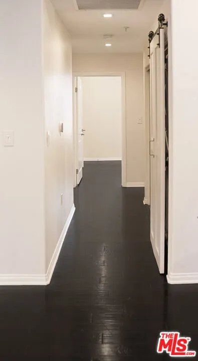 3750 W Santa Rosalia Drive #214 Los Angeles, CA 90008