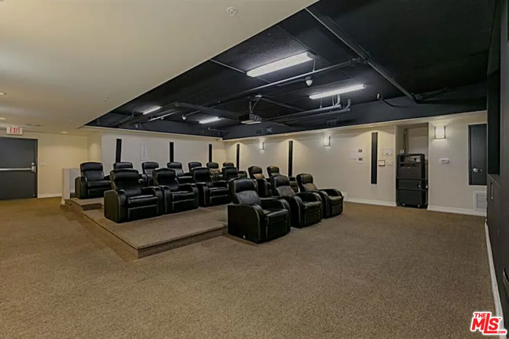 3750 W Santa Rosalia Drive #214 Los Angeles, CA 90008