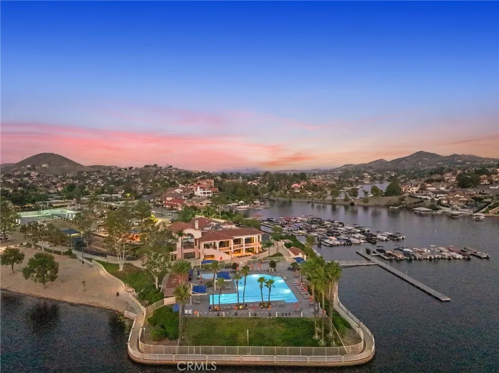 30199 Windward Drive Canyon Lake, CA 92587