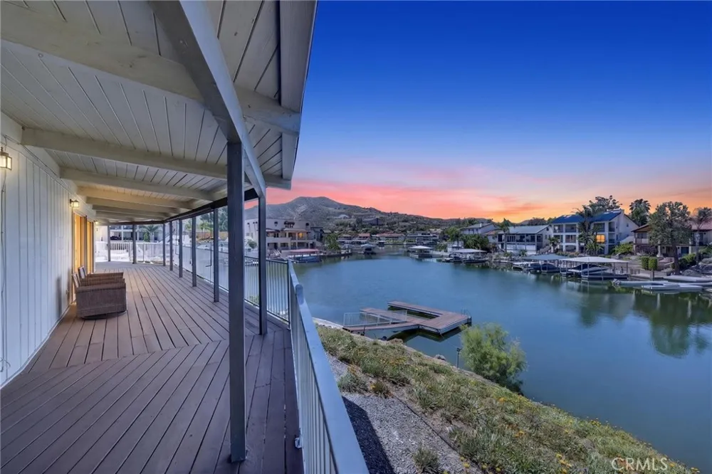 30199 Windward Drive Canyon Lake, CA 92587
