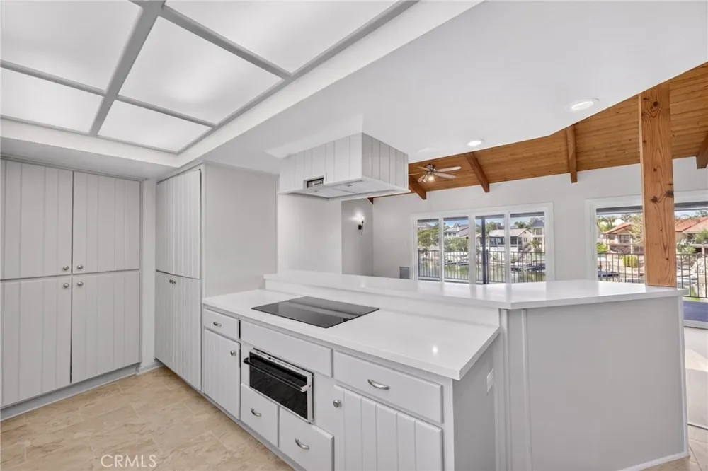 30199 Windward Drive Canyon Lake, CA 92587
