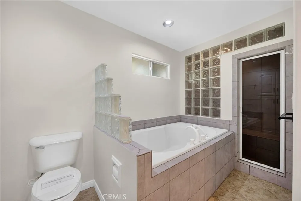 30199 Windward Drive Canyon Lake, CA 92587