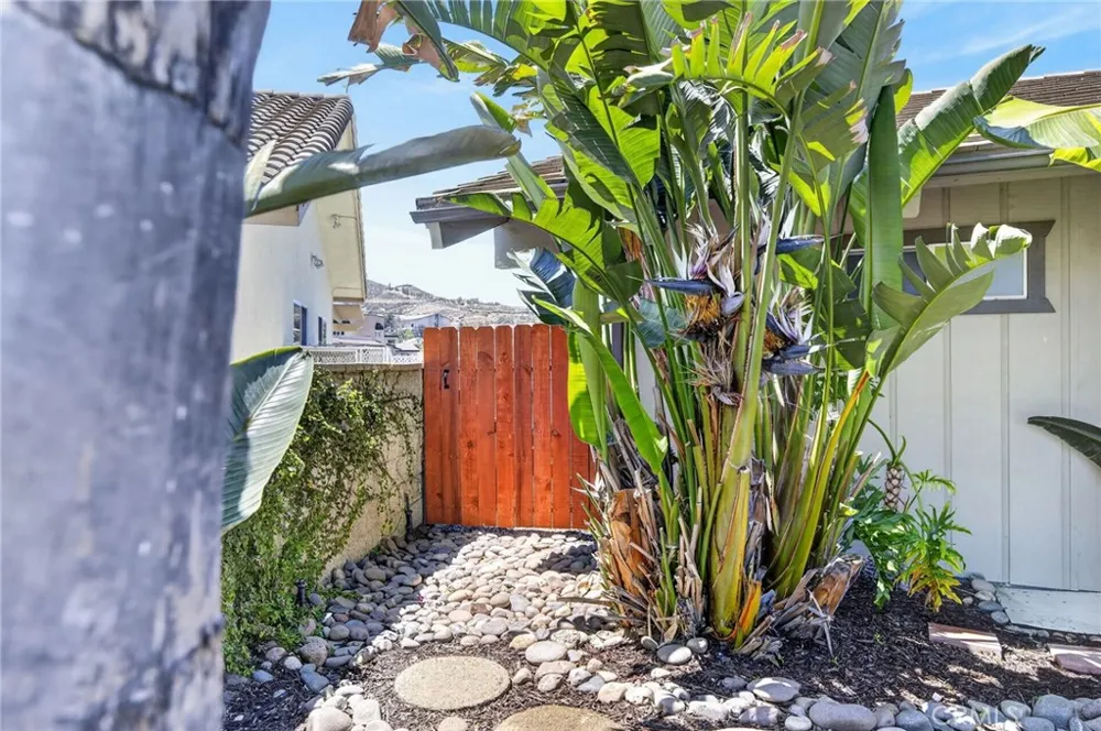 30199 Windward Drive Canyon Lake, CA 92587