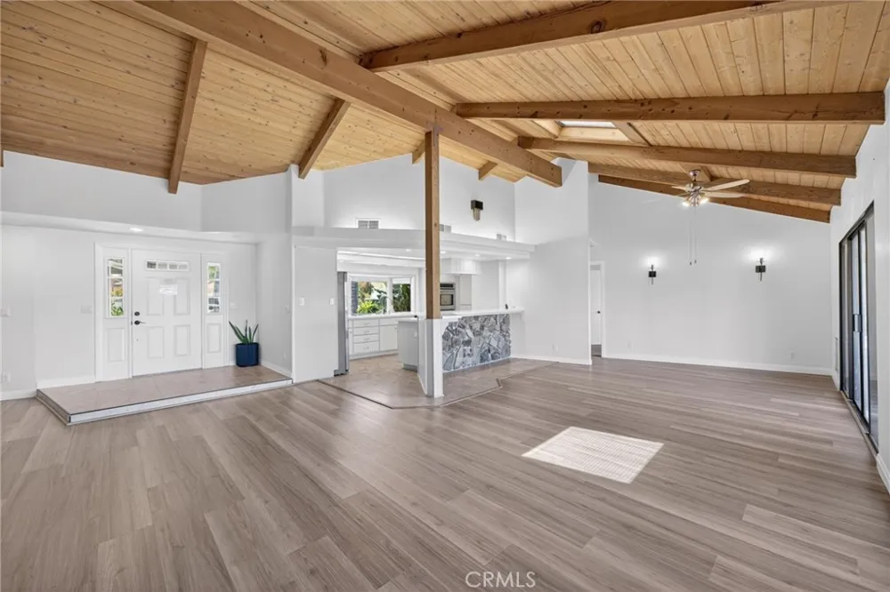 30199 Windward Drive Canyon Lake, CA 92587