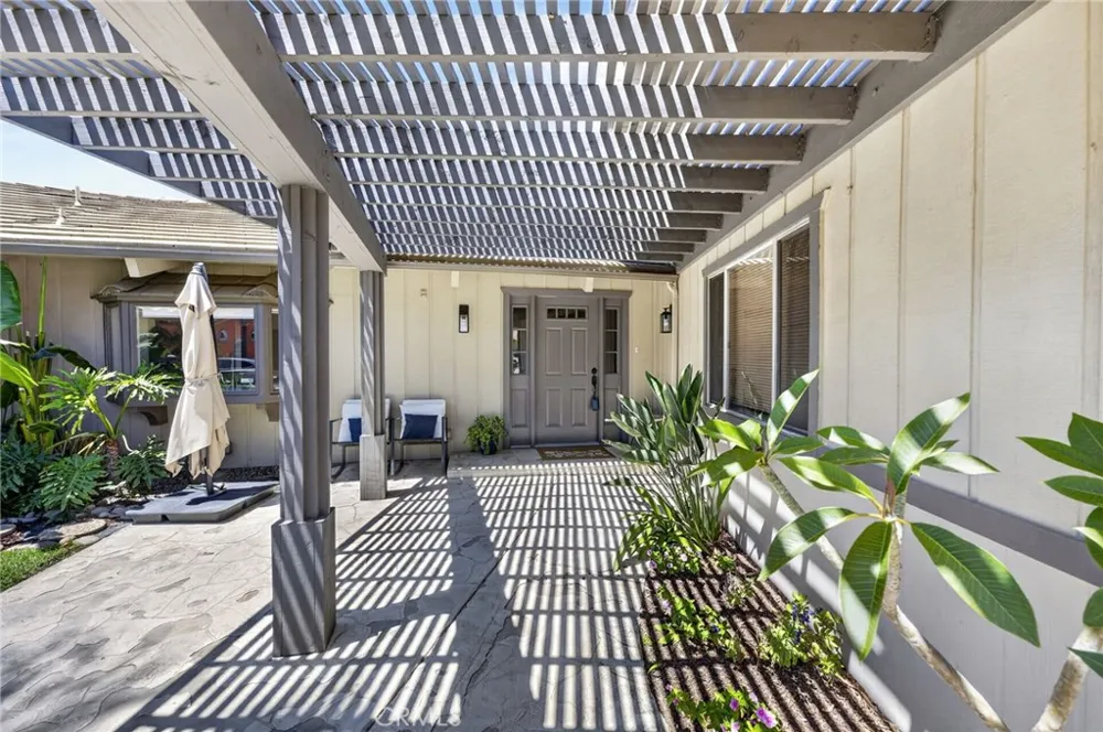 30199 Windward Drive Canyon Lake, CA 92587
