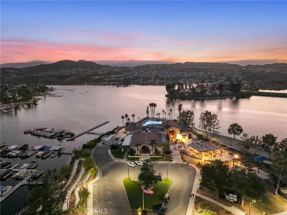 30199 Windward Drive Canyon Lake, CA 92587