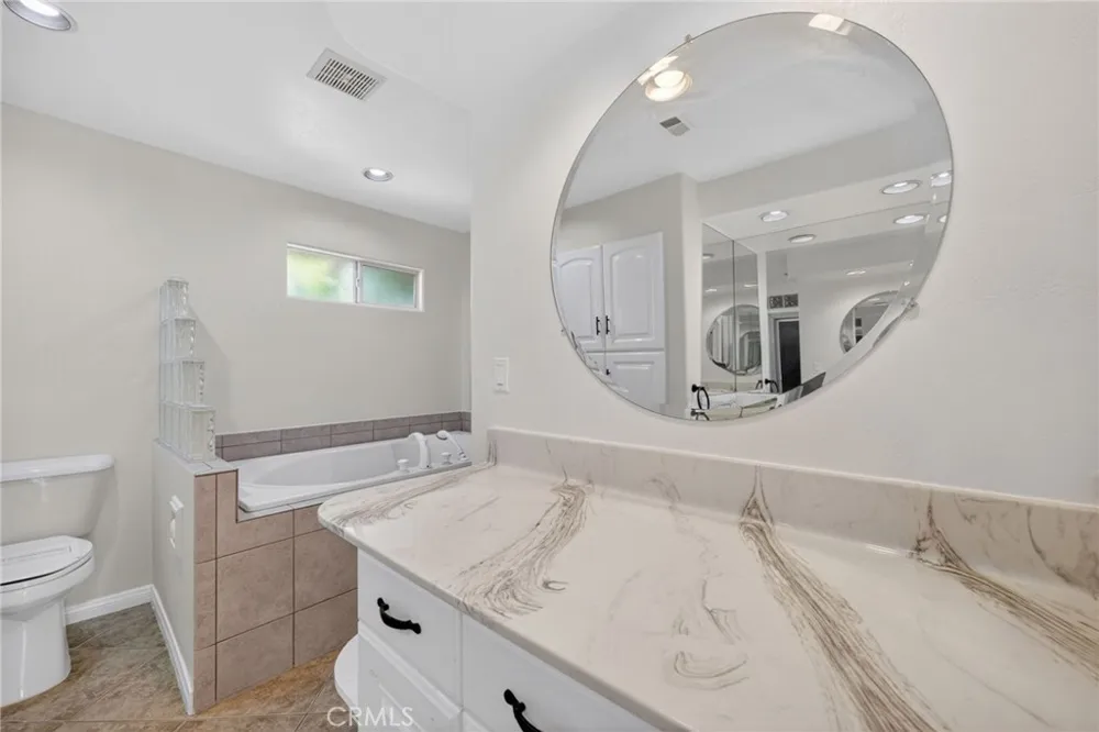 30199 Windward Drive Canyon Lake, CA 92587