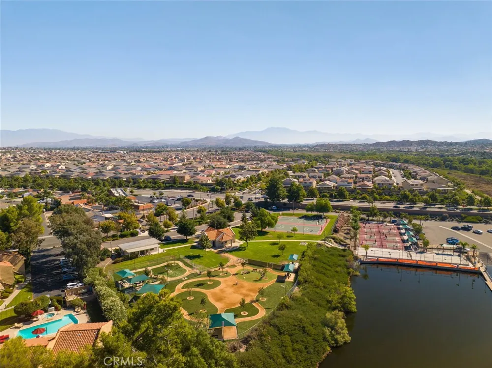 30199 Windward Drive Canyon Lake, CA 92587