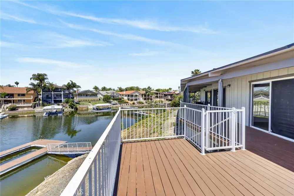 30199 Windward Drive Canyon Lake, CA 92587