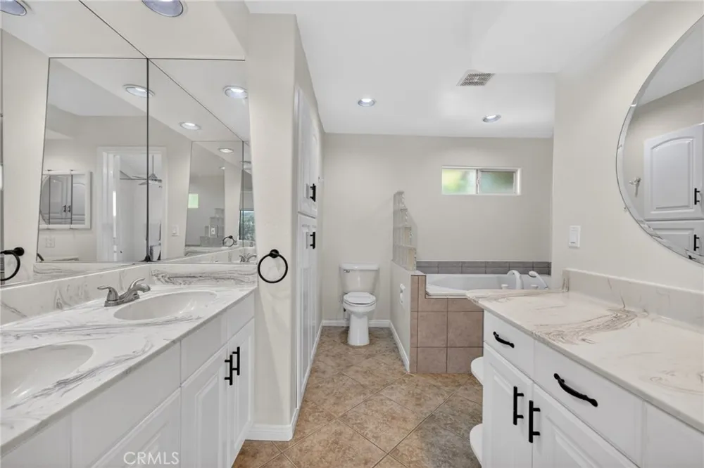 30199 Windward Drive Canyon Lake, CA 92587