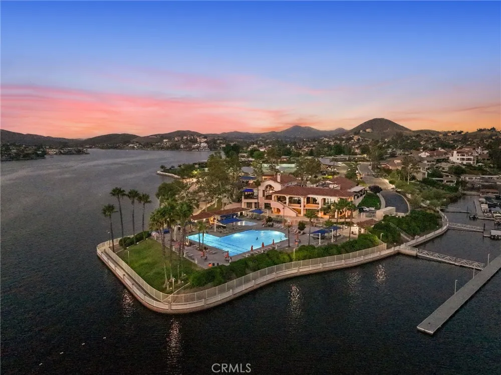 30199 Windward Drive Canyon Lake, CA 92587