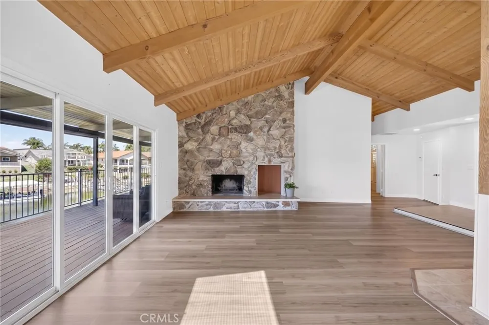 30199 Windward Drive Canyon Lake, CA 92587