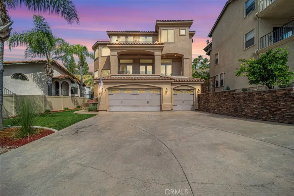 30199 Windward Drive Canyon Lake, CA 92587