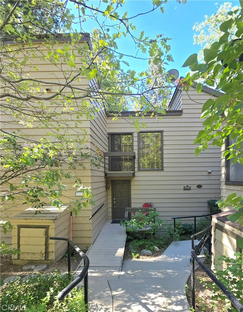 27821 Peninsula #315 Lake Arrowhead, CA 92352