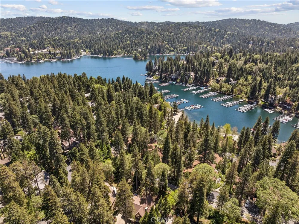 27821 Peninsula #315 Lake Arrowhead, CA 92352