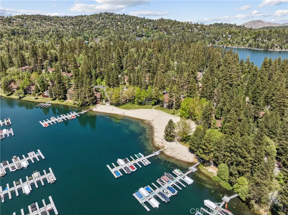27821 Peninsula #315 Lake Arrowhead, CA 92352