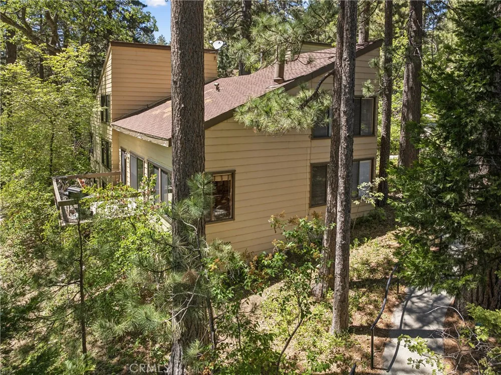 27821 Peninsula #315 Lake Arrowhead, CA 92352