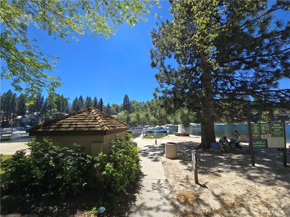 27821 Peninsula #315 Lake Arrowhead, CA 92352