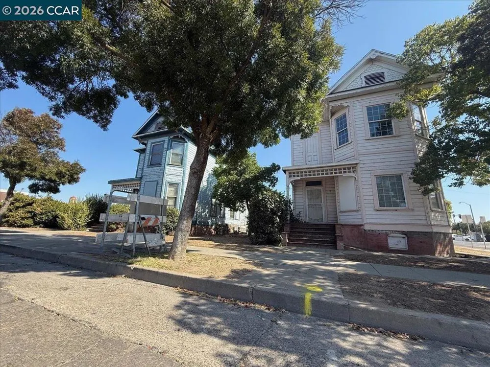151 S 3Rd Ave Oakdale, CA 95361