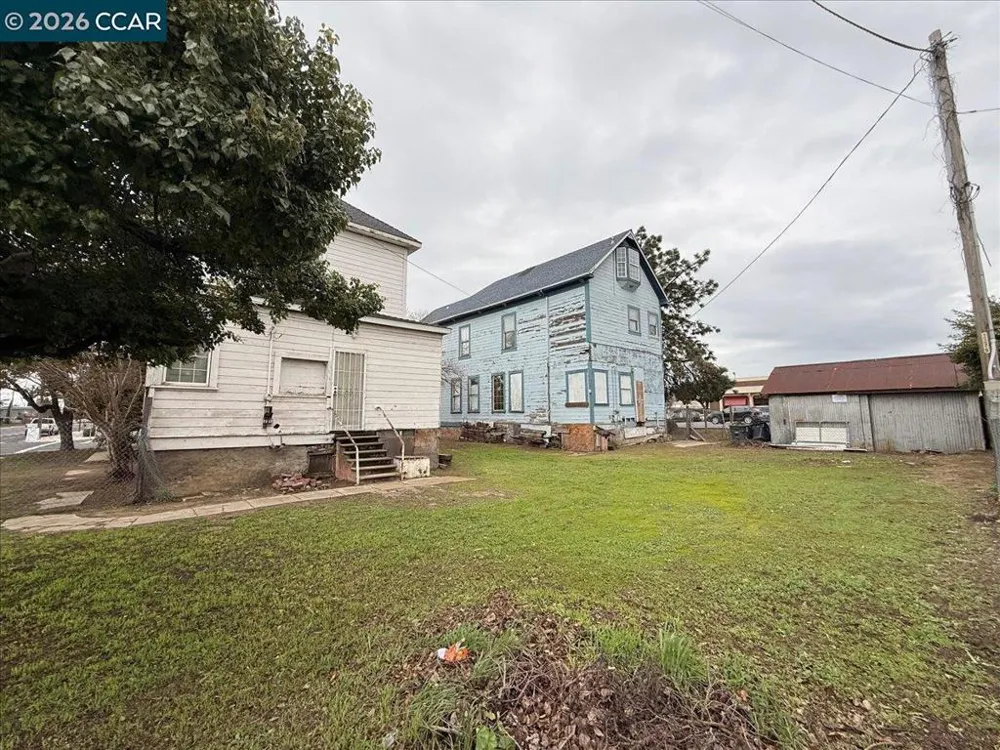 151 S 3Rd Ave Oakdale, CA 95361