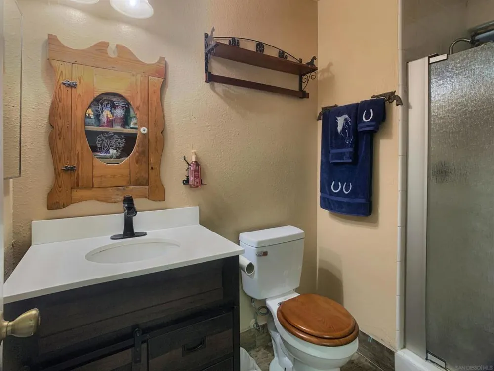 12706 Julian Ave Lakeside, CA 92040