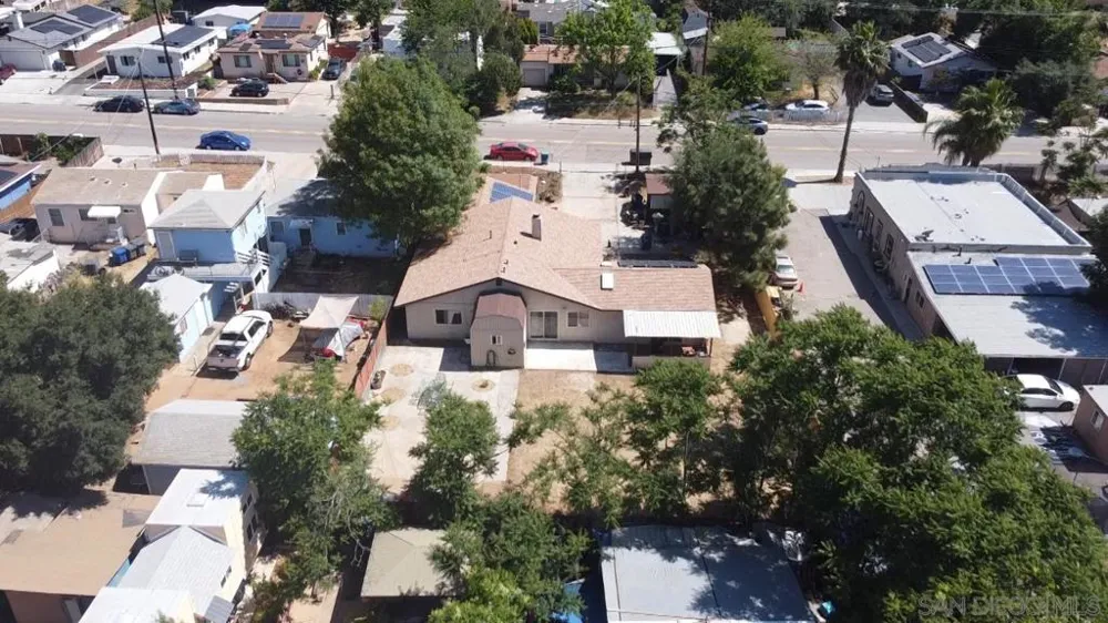 12706 Julian Ave Lakeside, CA 92040