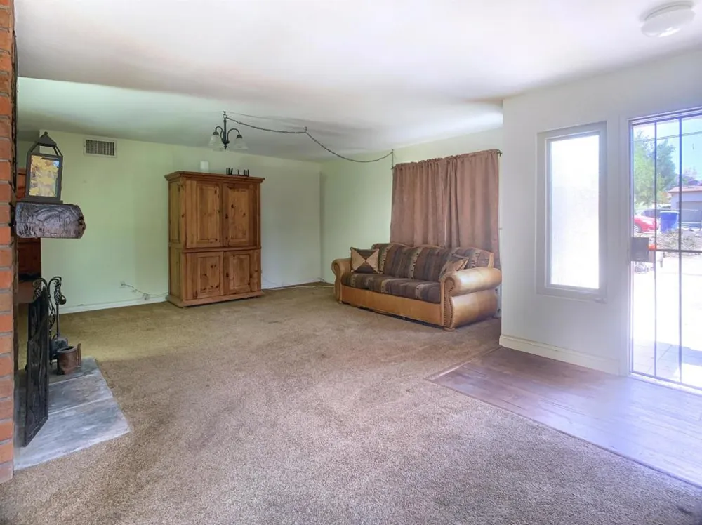 12706 Julian Ave Lakeside, CA 92040