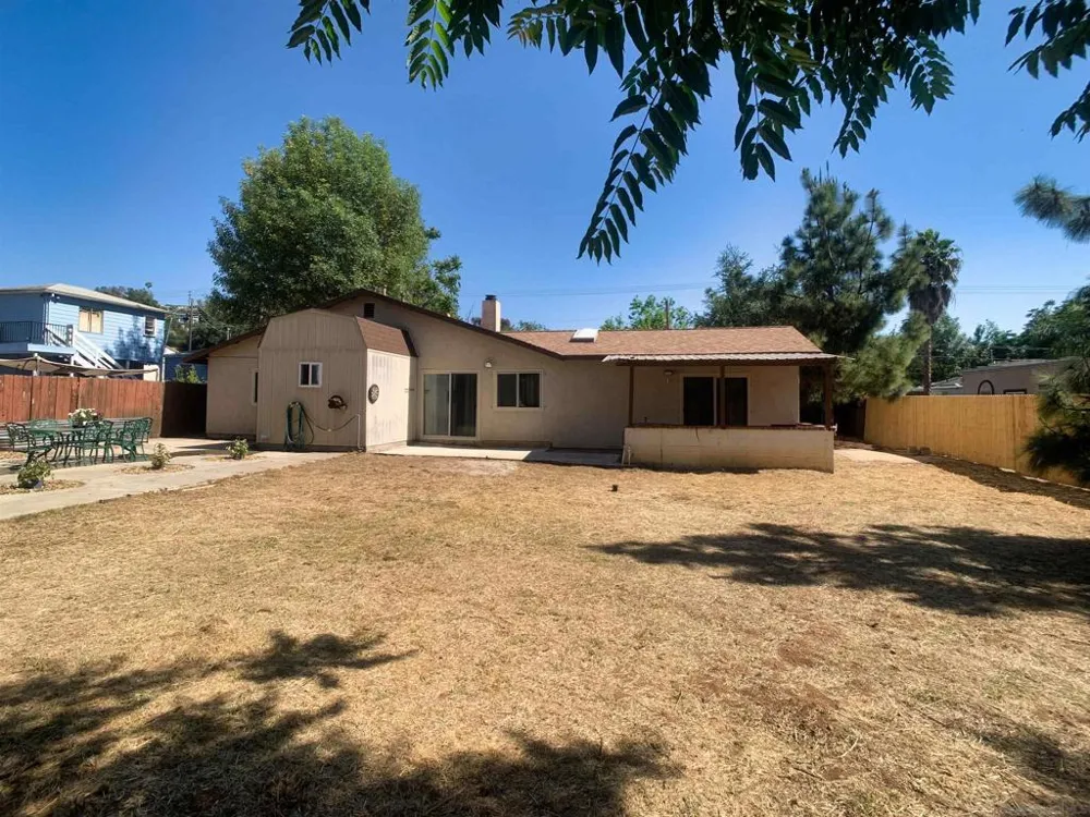 12706 Julian Ave Lakeside, CA 92040