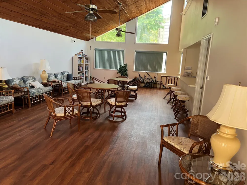 610 Britton Creek Drive Hendersonville, NC 28791
