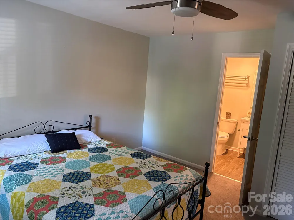 610 Britton Creek Drive Hendersonville, NC 28791