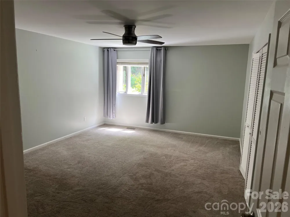 610 Britton Creek Drive Hendersonville, NC 28791