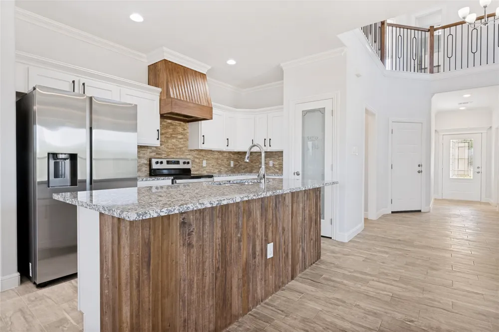 121 County Road 3471 Paradise, TX 76073