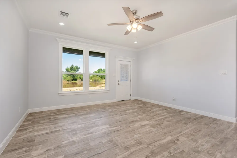 121 County Road 3471 Paradise, TX 76073