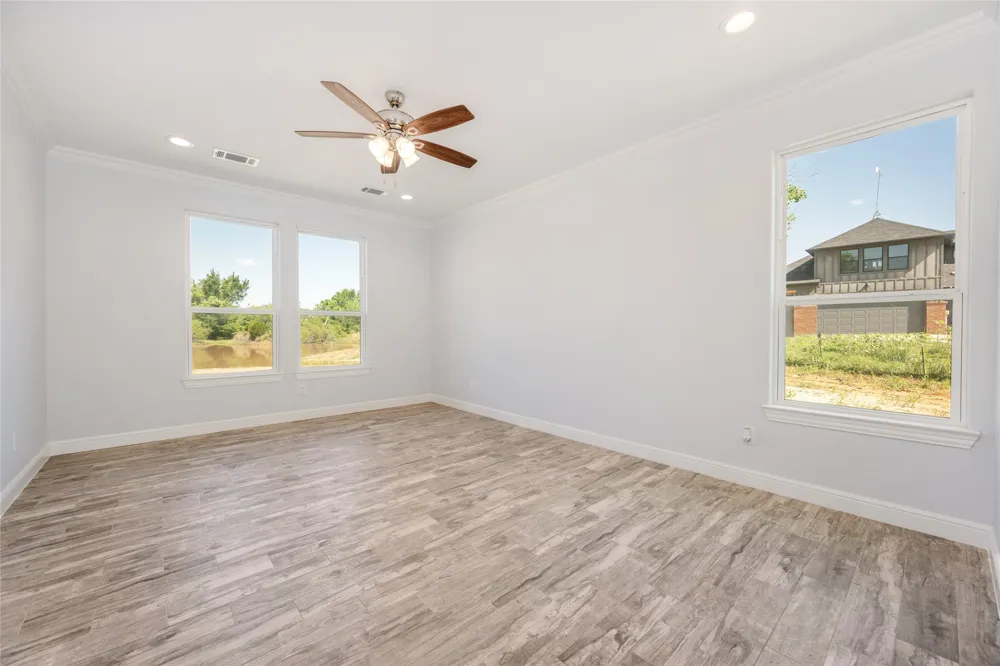 121 County Road 3471 Paradise, TX 76073